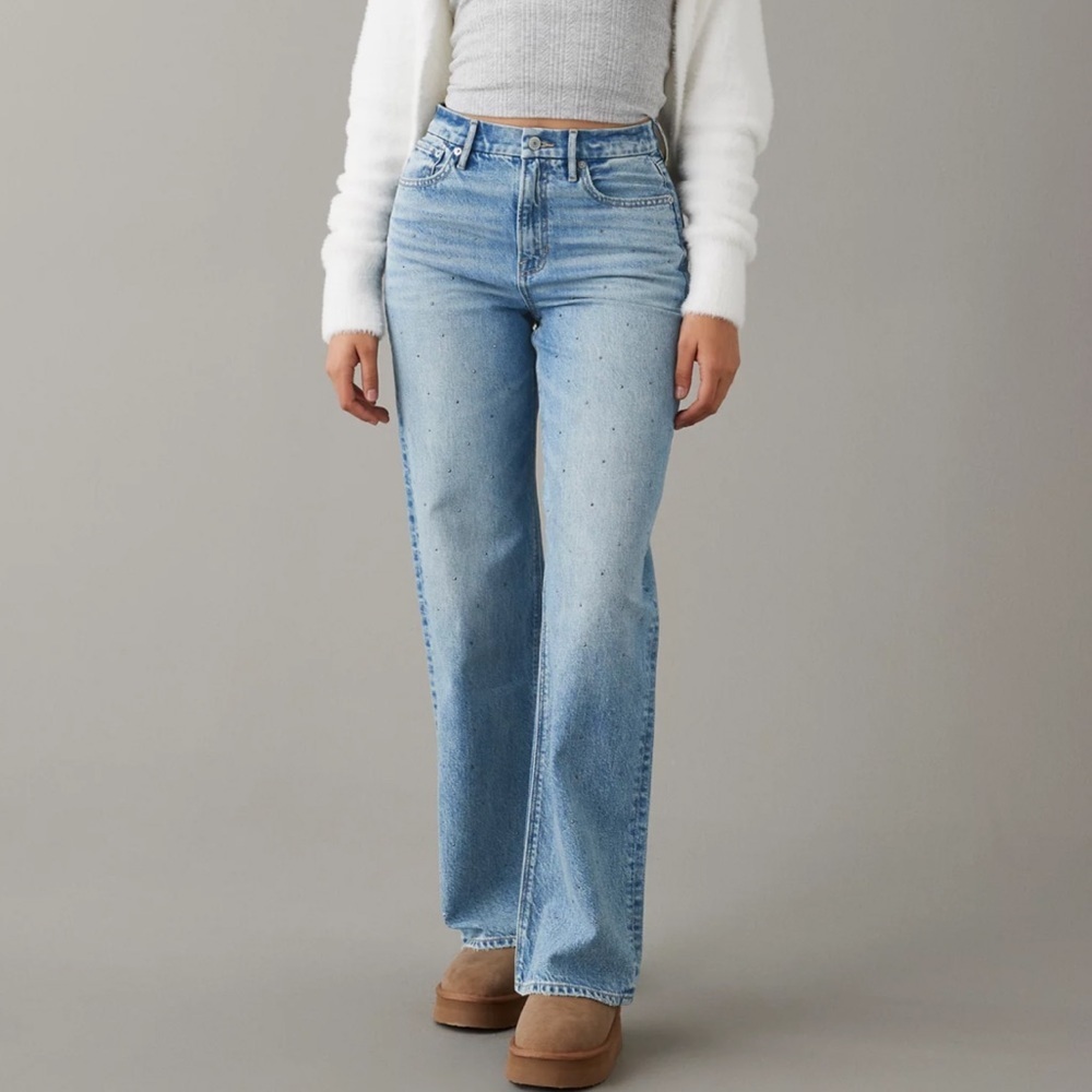 American Eagle Super High Rise Baggy Straight Rhinestone Jeans – Size 4R